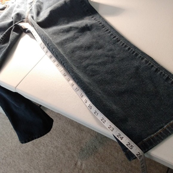 DKNY Jeans Women's Plus Size 16 Blue Denim Straight Leg - Picture 7 of 8